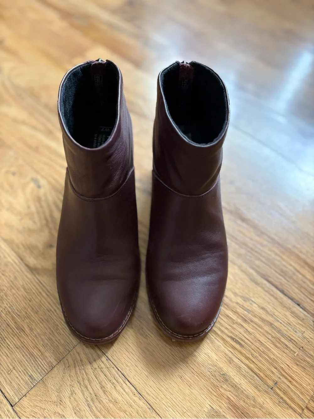 Toms Women's Wine Leather Ankle Boot